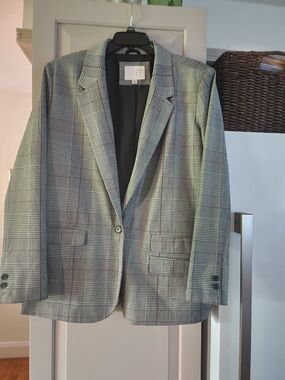 Checked Single-Button Women's Blazer in Gray Glen Plaid